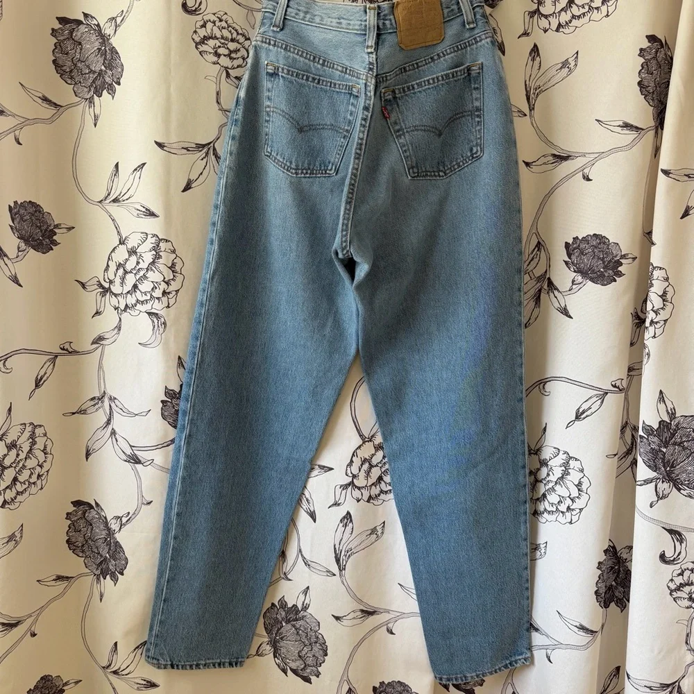 Vintage Levi 501 Jeans - Picture 4 of 5